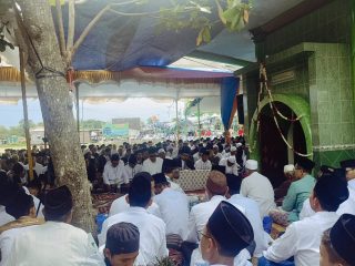 Rombongan Siswa I'anatut Thalibin Hadiri Haul Romo Kiai Abdullah Rifa’i di Demak