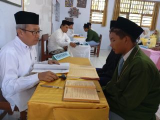 Uji Standarisasi Literasi Kitab Kuning dan Al Quran MA I’anatut Thalibin Libatkan Wali Murid dan Kyai